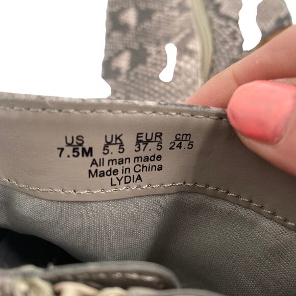 Carlos Santana Lydia Snakeskin Booties Size 7.5 - Picture 9 of 9